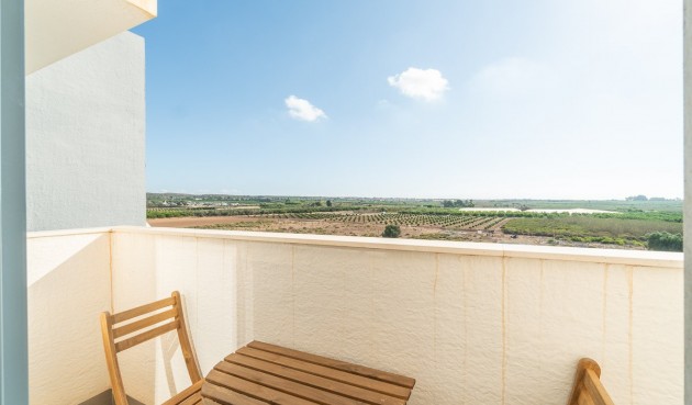 Återförsäljning - Apartment -
El Raso - Costa Blanca