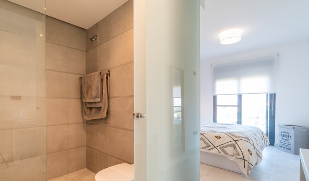 Återförsäljning - Apartment -
El Raso - Costa Blanca