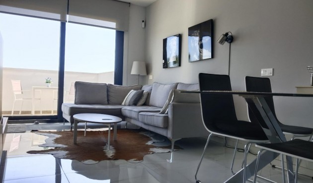 Brukt - Apartment -
Orihuela Costa - PAU 8