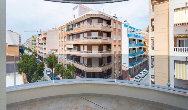 Återförsäljning - Apartment -
Torrevieja - Costa Blanca