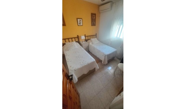 Reventa - Villa -
Villamartin - Costa Blanca