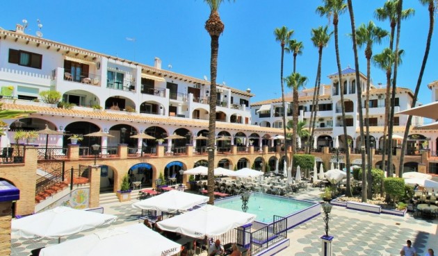 Reventa - Villa -
Villamartin - Costa Blanca