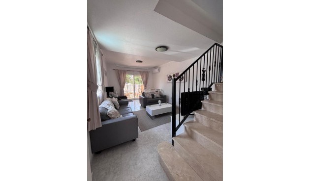 Brukt - Town House -
Villamartin - Costa Blanca