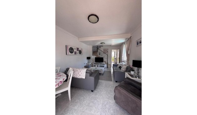 Brukt - Town House -
Villamartin - Costa Blanca