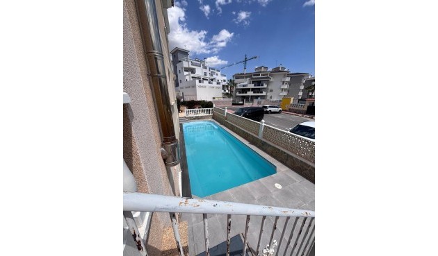 Brukt - Town House -
Villamartin - Costa Blanca