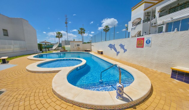 Resale - Apartment -
Vistabella Golf Entre Naranjos - Inland