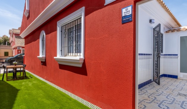 Reventa - Villa -
Orihuela Costa - Costa Blanca