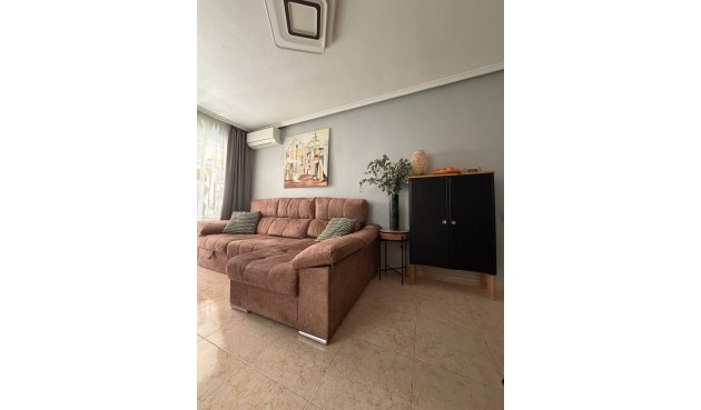 Reventa - Apartment -
Torrevieja - Centro