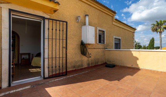 Återförsäljning - Villa -
Elche - Costa Blanca