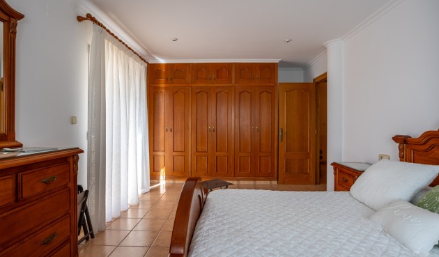 Återförsäljning - Villa -
Elche - Costa Blanca