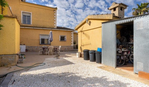 Återförsäljning - Villa -
Elche - Costa Blanca