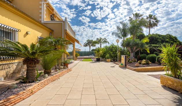 Återförsäljning - Villa -
Elche - Costa Blanca