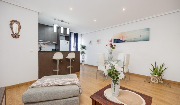 Reventa - Apartment -
Torrevieja - Centro