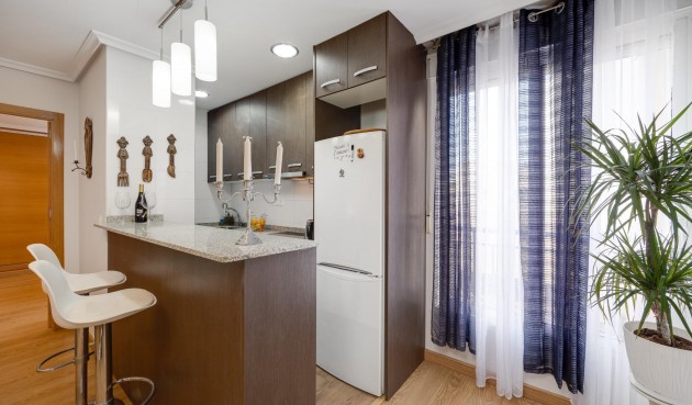 Reventa - Apartment -
Torrevieja - Centro
