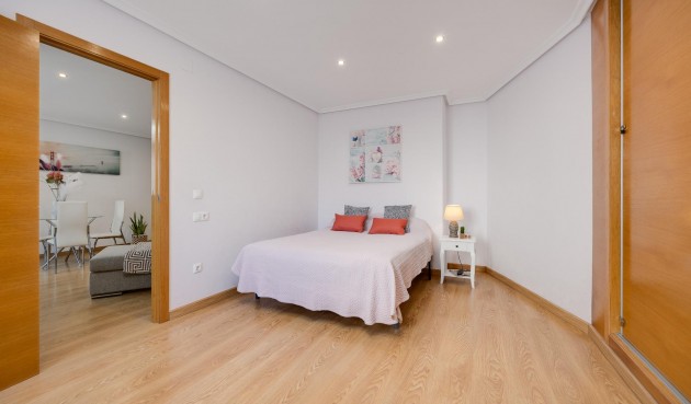Reventa - Apartment -
Torrevieja - Centro