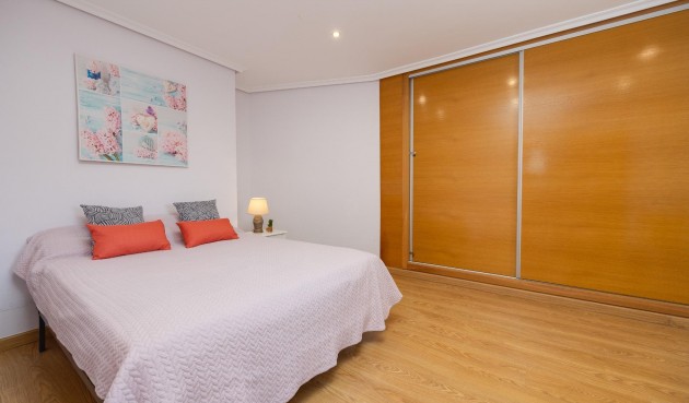 Reventa - Apartment -
Torrevieja - Centro