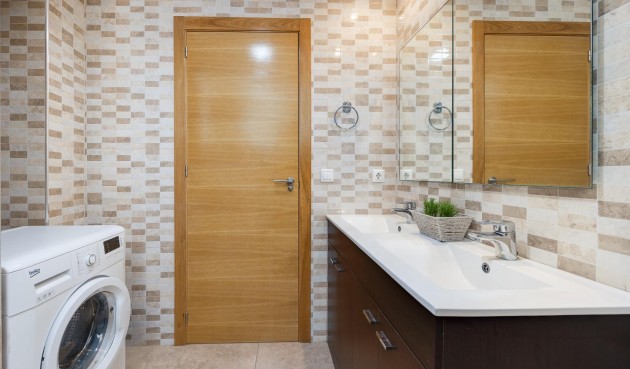 Reventa - Apartment -
Torrevieja - Centro