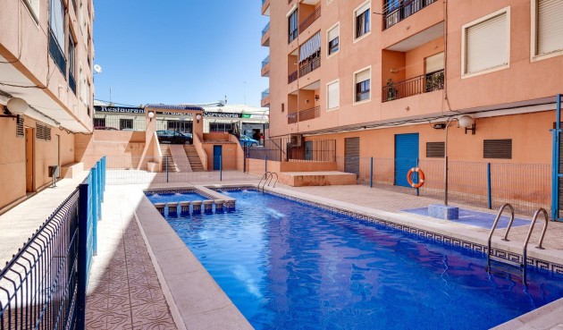 Reventa - Apartment -
Torrevieja - Centro