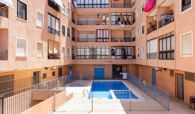 Reventa - Apartment -
Torrevieja - Centro