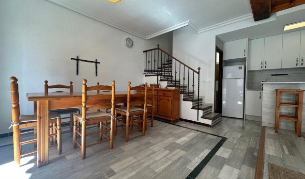 Återförsäljning - Town House -
Torrevieja - Cabo Cervera