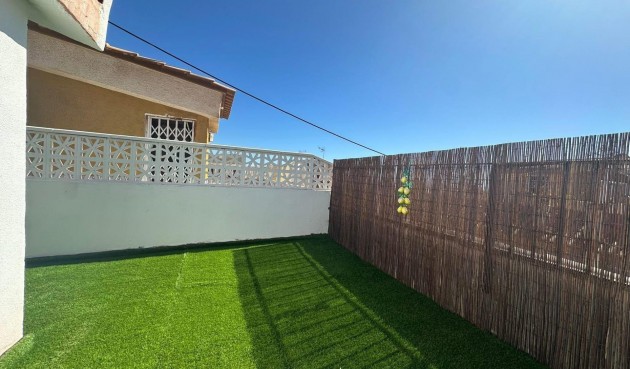 Återförsäljning - Town House -
Torrevieja - Cabo Cervera