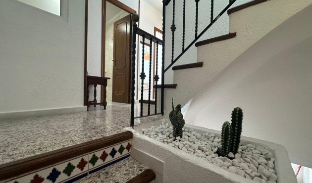 Återförsäljning - Town House -
Torrevieja - Cabo Cervera