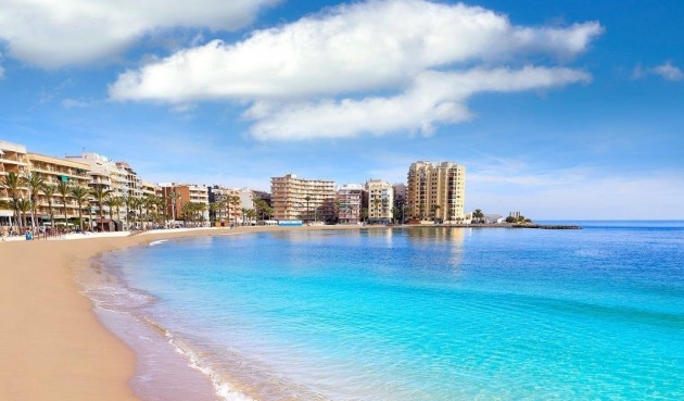 Återförsäljning - Town House -
Torrevieja - Cabo Cervera