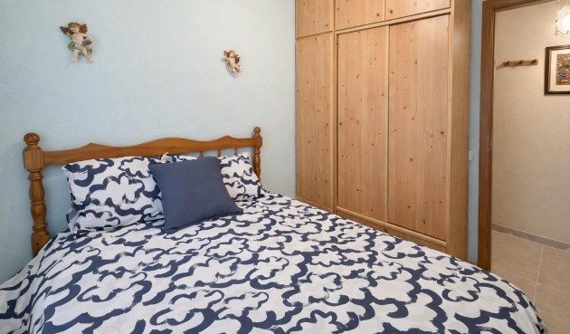Resale - Apartment -
Torrevieja - Habaneras