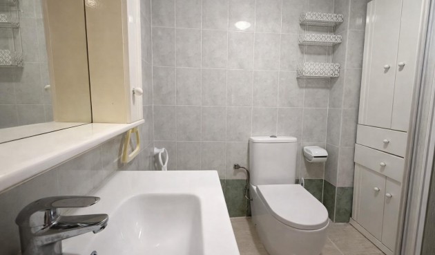 Resale - Apartment -
Torrevieja - Habaneras