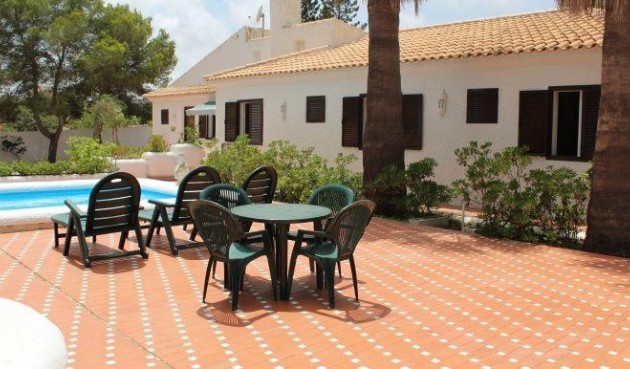Reventa - Villa -
Orihuela Costa - Villamartín