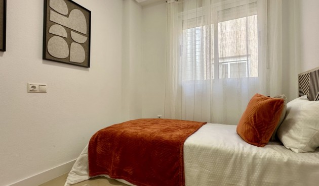 Reventa - Apartment -
Torrevieja - Costa Blanca