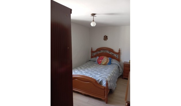 Reventa - Villa -
Yecla - Inland