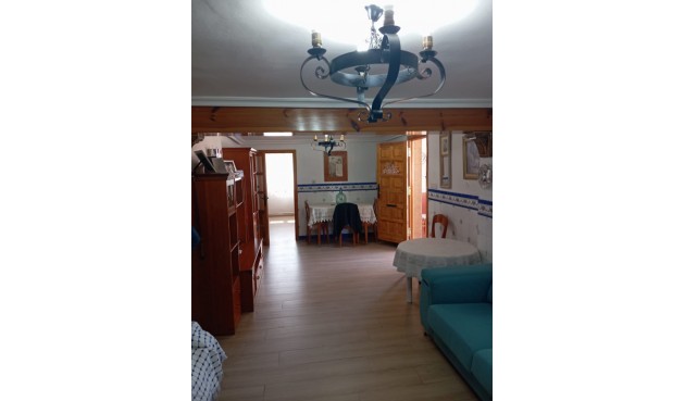 Reventa - Villa -
Yecla - Inland