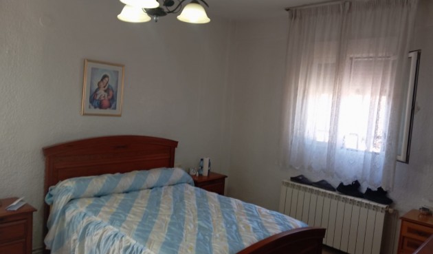 Reventa - Villa -
Yecla - Inland