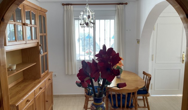 Reventa - Villa -
Camposol - Inland
