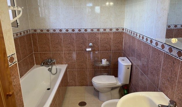 Reventa - Villa -
Camposol - Inland