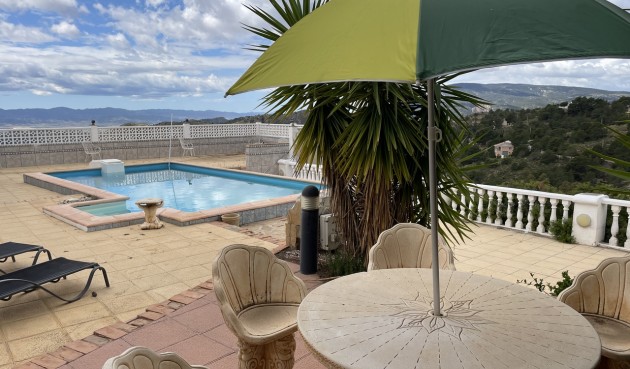 Resale - Villa -
Aledo - Inland