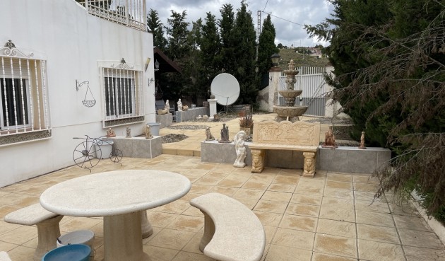 Resale - Villa -
Aledo - Inland