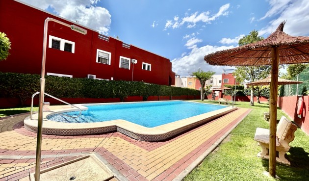 Resale - Apartment -
Los Altos - Costa Blanca