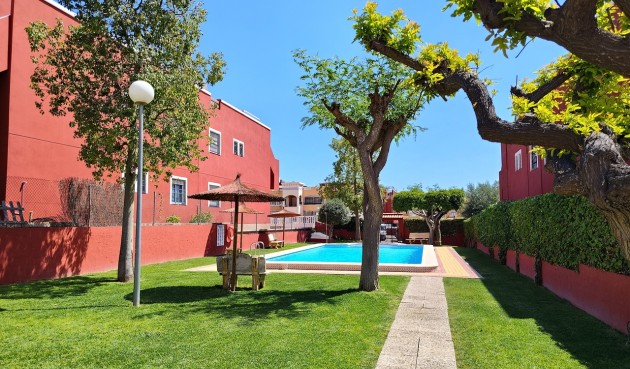 Resale - Apartment -
Los Altos - Costa Blanca