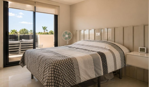 Resale - Apartment -
Orihuela Costa - PAU 8