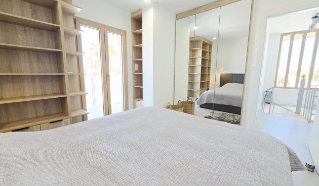 Resale - Villa -
Orihuela Costa - Cabo Roig