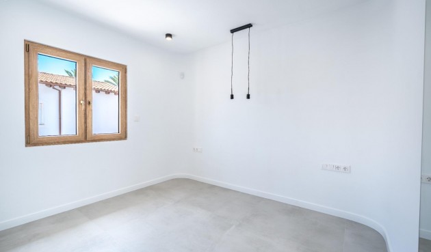 Resale - Villa -
Orihuela Costa - Cabo Roig