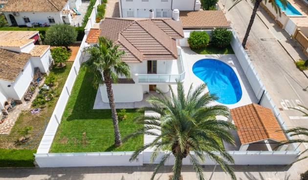 Resale - Villa -
Orihuela Costa - Cabo Roig