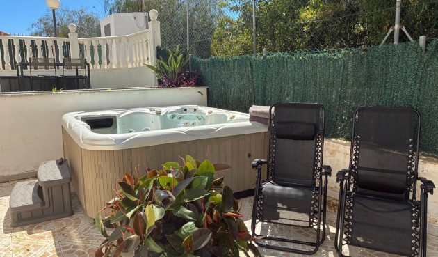 Resale - Apartment -
Torrevieja - La Mata