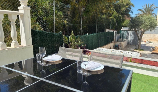 Resale - Apartment -
Torrevieja - La Mata