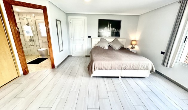 Återförsäljning - Villa -
Catral - Costa Blanca