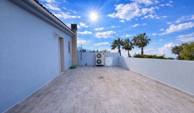 Återförsäljning - Villa -
Catral - Costa Blanca