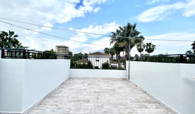Återförsäljning - Villa -
Catral - Costa Blanca