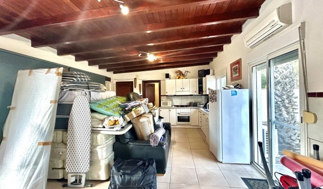Återförsäljning - Villa -
Catral - Costa Blanca